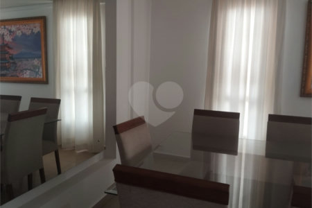 Apartamento à venda com 3 quartos, sendo 1 suíte, no Centro, Araraquara, SP