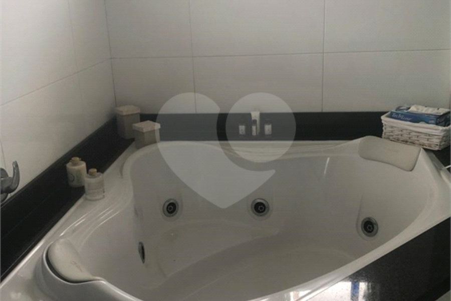 Sobrado à venda com 4 quartos, sendo 2 suítes, em Palmas do Tremembé, São Paulo, SP