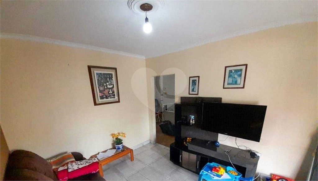 Sobrado à venda com 4 quartos em Vila Firmiano Pinto, São Paulo, SP