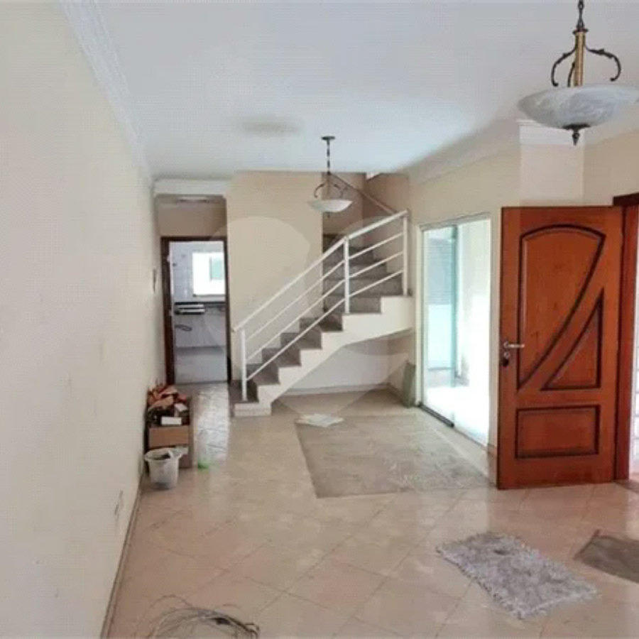 Excelente Sobrado à venda no Ipiranga c/ 220m2 - 4 Suítes/2 Vagas - 600 m. metrô Sacomã