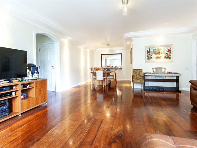 Apartamento à venda com 4 quartos, sendo 1 suíte,  em Jardim Marajoara, São Paulo, SP