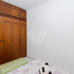 Casa à venda com 4 quartos, sendo 1 suíte, em Jardim Nova Taboão, Guarulhos, SP