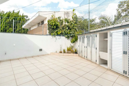 Casa Térrea à venda com 3 quartos, sendo 1 suíte, em Vila Inah, São Paulo, SP
