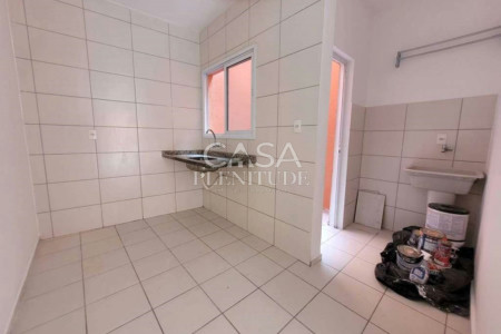 Casa em condomínio à venda com 2 quartos em Jardim Karolyne, Votorantim, SP