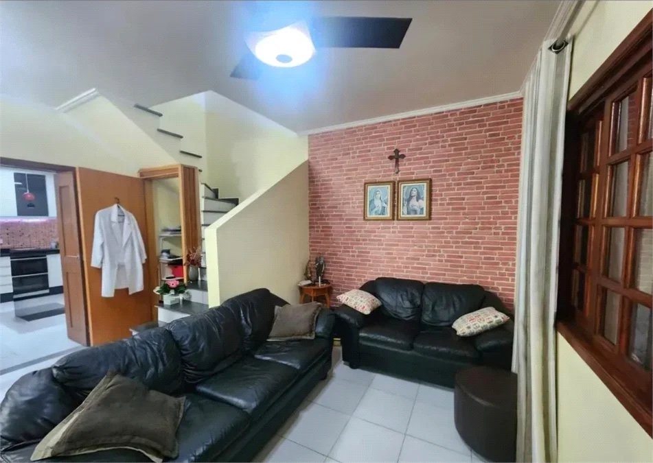Casa à venda com 2 suítes em Vila Tiradentes, São Paulo, SP