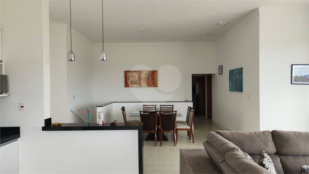 Casa à venda com 5 quartos, sendo 4 suítes, em Jardim Nova Esperança, Jacareí, SP