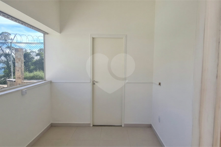 Casa à venda com 5 suítes em Roseira, Mairiporã, SP