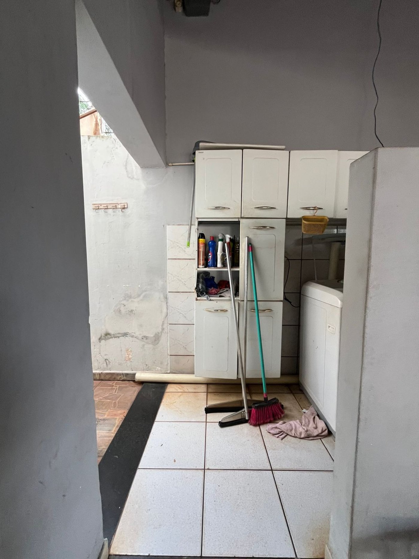 Casa à venda com 3 quartos, sendo 1 suíte,  em Jardim Primaveril, Três Lagoas, MS