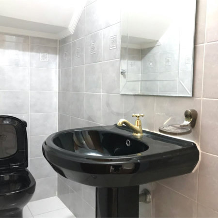 Sobrado à venda com 4 quartos, sendo 3 suítes, em Alto da Boa Vista, São Paulo, SP