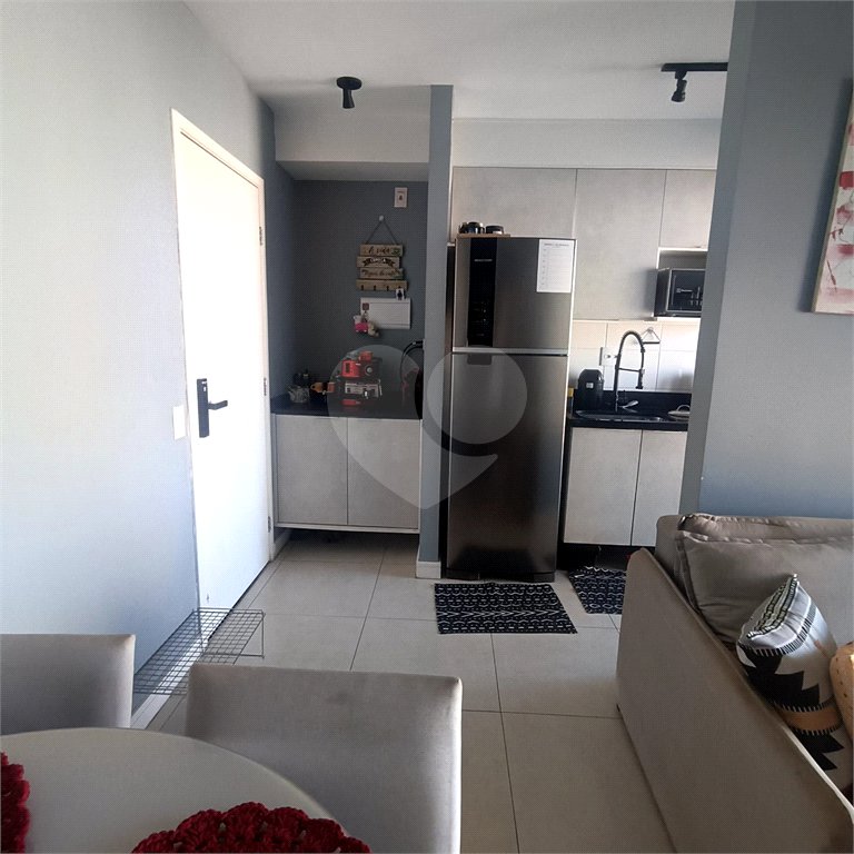 Apartamento à venda com 2 quartos, sendo 1 suíte,  em Parque Vitória, São Paulo, SP