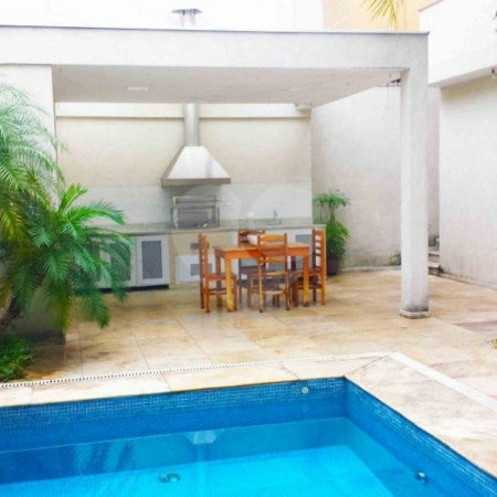 Sobrado à venda com 4 quartos, sendo 2 suítes, em Jardim Marajoara, São Paulo, SP
