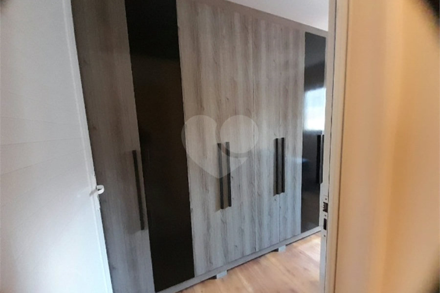 Sobrado à venda com 3 quartos, sendo 1 suíte,  em Saúde, São Paulo, SP