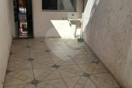Sobrado à venda com 2 suítes em Jardim Nely, Indaiatuba, SP