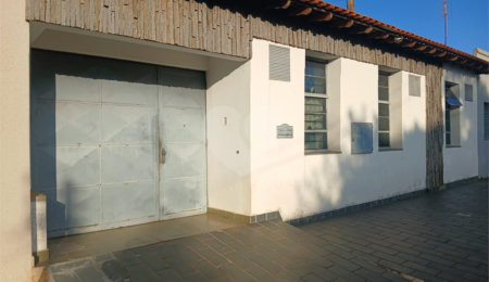 Casa à venda com 4 quartos, sendo 2 suítes,  em Parque da Lagoa, Itapetininga, SP