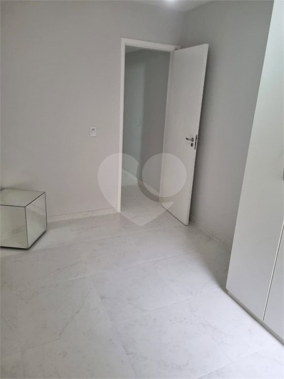 Cobertura à venda com 3 quartos, sendo 2 suítes, em Cachamorra, Rio de Janeiro, RJ
