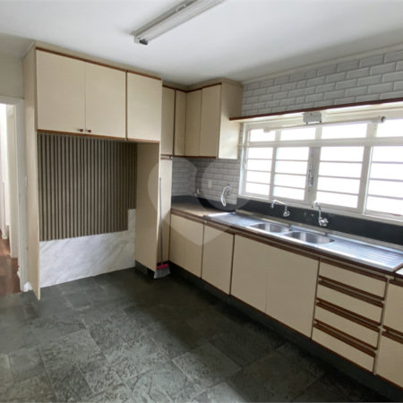 Sobrado à venda com 3 quartos, sendo 1 suíte, em Brooklin Velho, São Paulo, SP