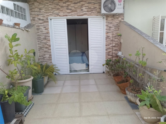 Casa à venda com 2 quartos em Vila Guedes, São Paulo, SP