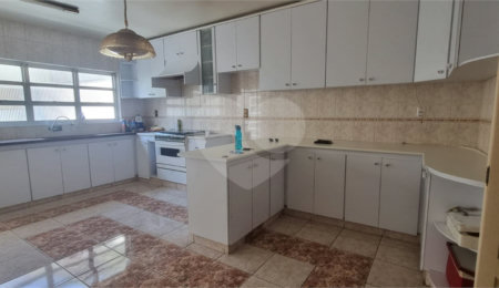 Sobrado à venda com 3 quartos, sendo 1 suíte, em Horto Florestal, São Paulo, SP