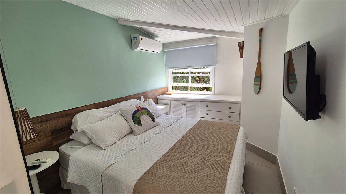Casa em condomínio à venda com 4 quartos, sendo 3 suítes, em Geribá, Armação dos Búzios, RJ