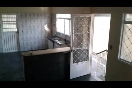 Sobrado à venda com 4 quartos, sendo 2 suítes,  em Jardim Regina, Indaiatuba, SP