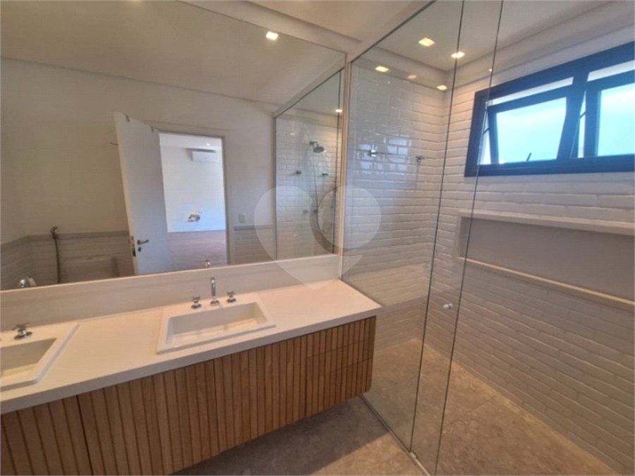 Casa à venda ou para alugar com 3 suítes no condomínio Boulevard Ibirapuera, São Paulo - SP