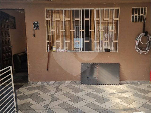 Casa à venda com 2 quartos, sendo 1 suíte,  em Vila Medeiros, São Paulo, SP