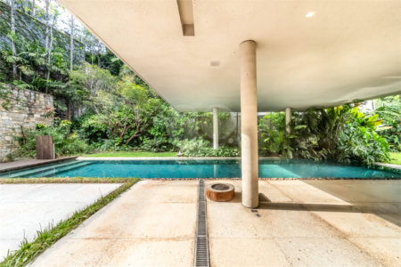 Sobrado à venda com 3 suítes em Cidade Jardim, São Paulo, SP