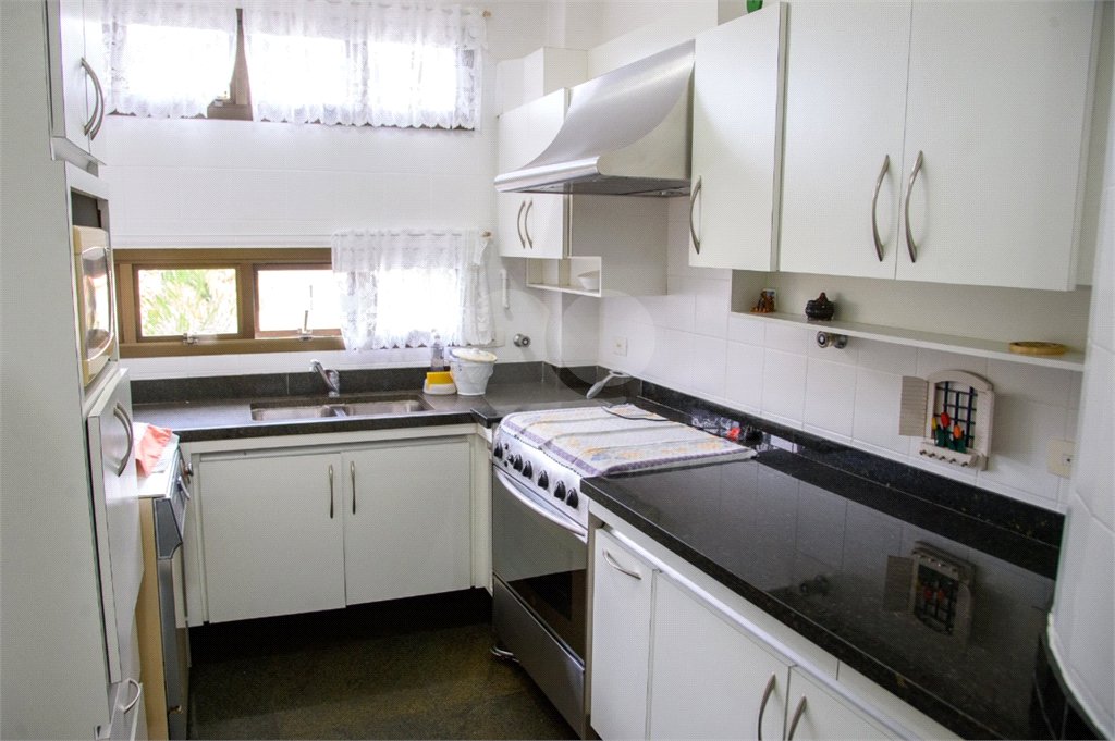Apartamento à venda com 3 suítes em Paineiras do Morumbi, São Paulo, SP