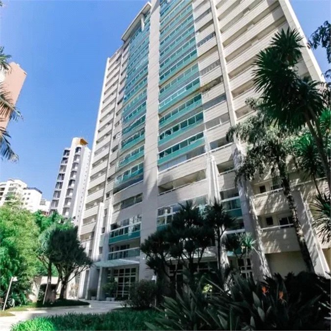 Apartamento à venda com 3 suítes em Vila Suzana, São Paulo, SP