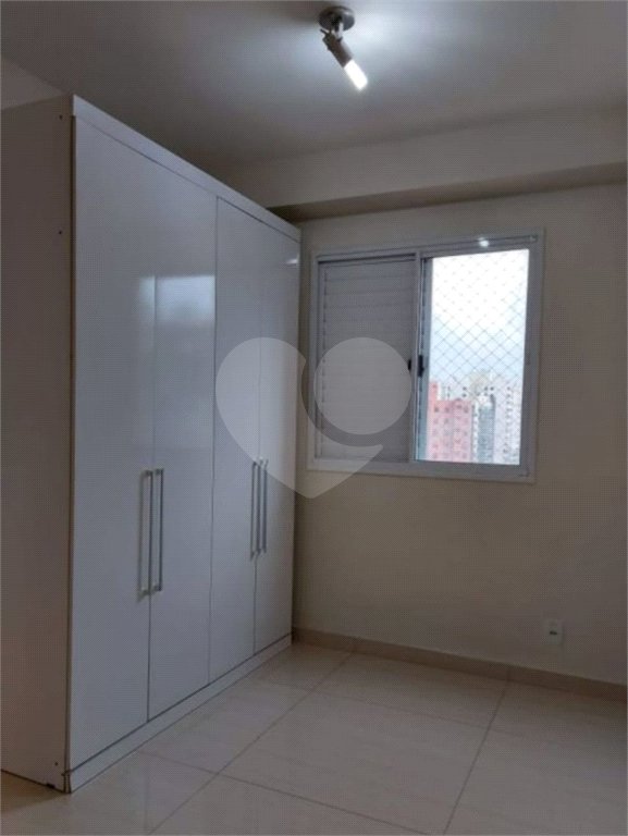 Apartamento para alugar com 3 quartos, sendo 1 suíte, em Lar São Paulo, São Paulo, SP