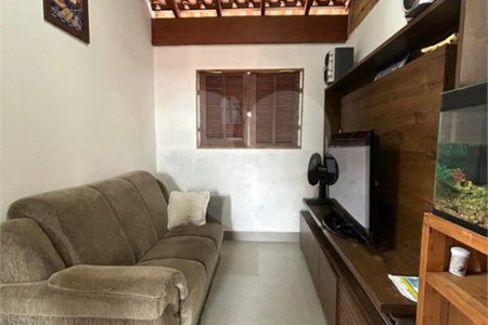 Sobrado à venda com 3 quartos, sendo 1 suíte,  em Jardim Regina, Indaiatuba, SP