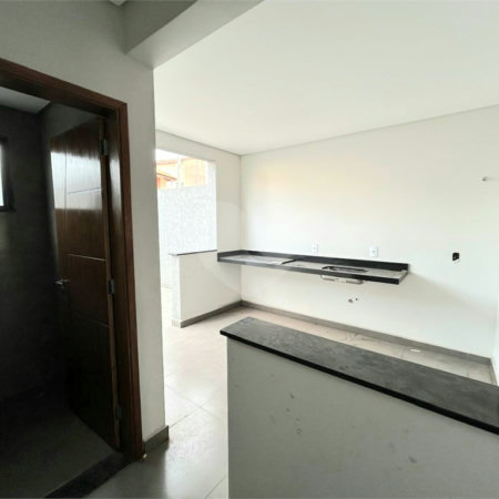 Casa à venda com 3 quartos, sendo 1 suíte, em Wanel Ville, Sorocaba, SP