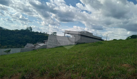 Terreno à venda no Centro, Bom Jesus dos Perdões, SP