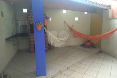 Sobrado à venda com 3 quartos, sendo 1 suíte, em Vila Mazzei, São Paulo, SP