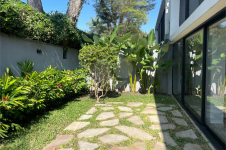 Casa à venda com 3 suítes no condomínio Reserva 8, São Paulo - SP