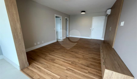 Apartamento à venda com 4 quartos, sendo 3 suítes,  em Santo Amaro, São Paulo, SP