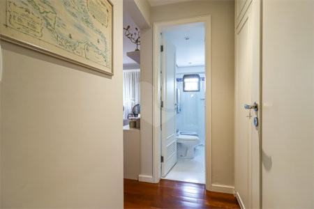 Apartamento à venda com 4 quartos, sendo 2 suítes, em Moema, São Paulo, SP