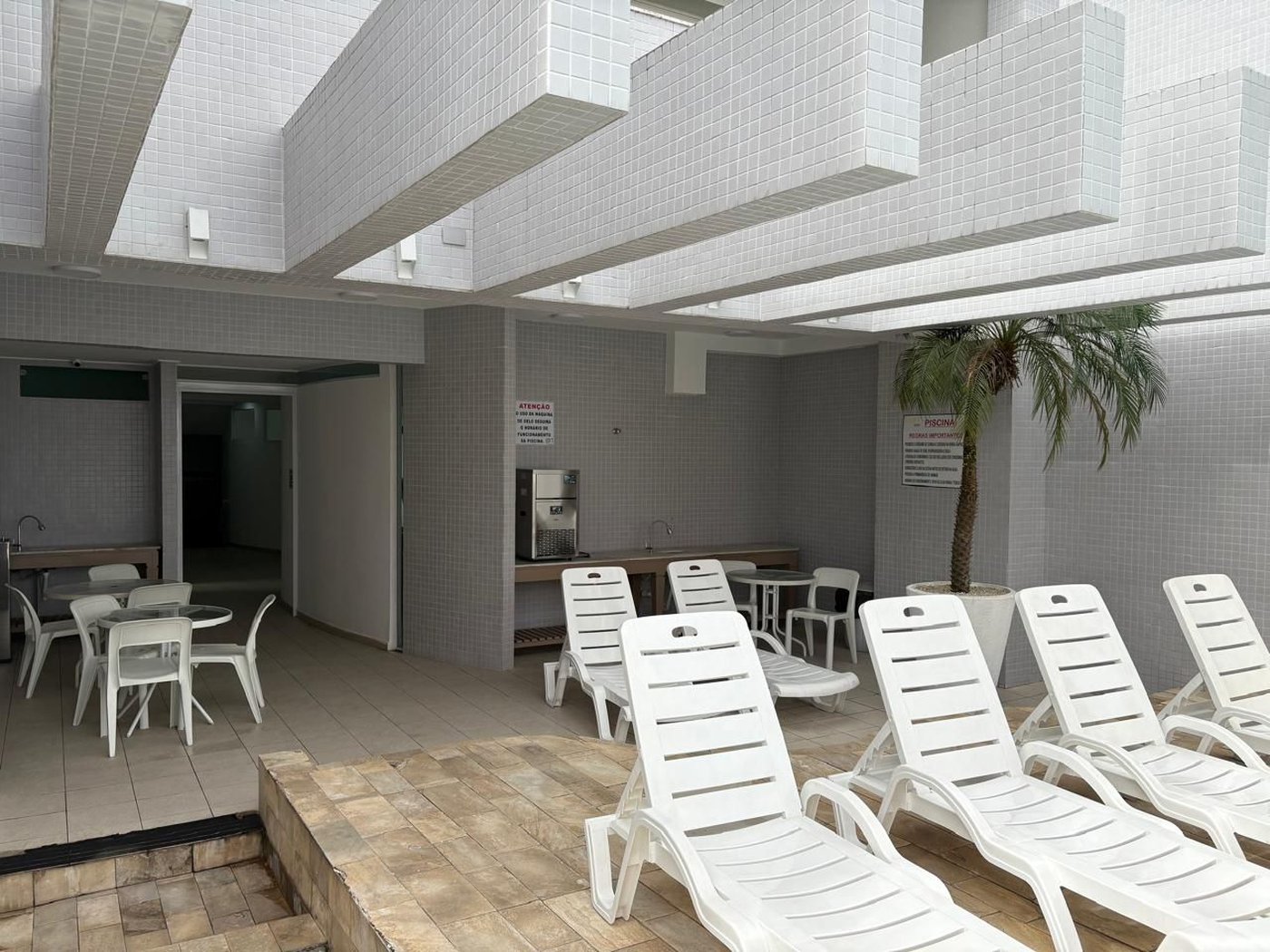 Apartamento com 2 dormitórios à venda, 83 m² por R$ 750.000,00 - Gonzaga - Santos/SP