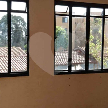 Apartamento no Condomínio Residencial Bela Vista I .