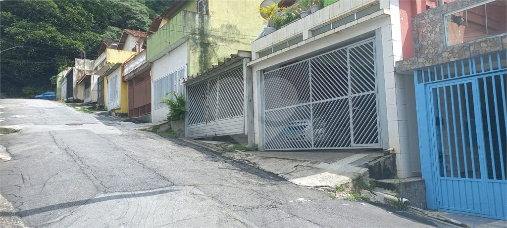 Sobrado à venda com 3 quartos, sendo 1 suíte,  em Tremembé, São Paulo, SP