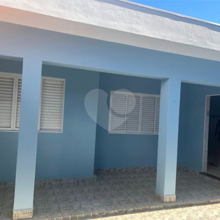 Casa à venda com 3 quartos em Jardim Itália, Itapetininga, SP