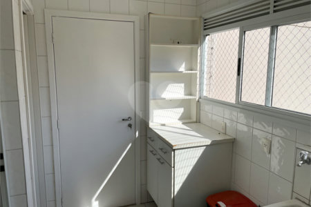 Apartamento à venda com 3 suítes em Jardim Ampliação, São Paulo, SP
