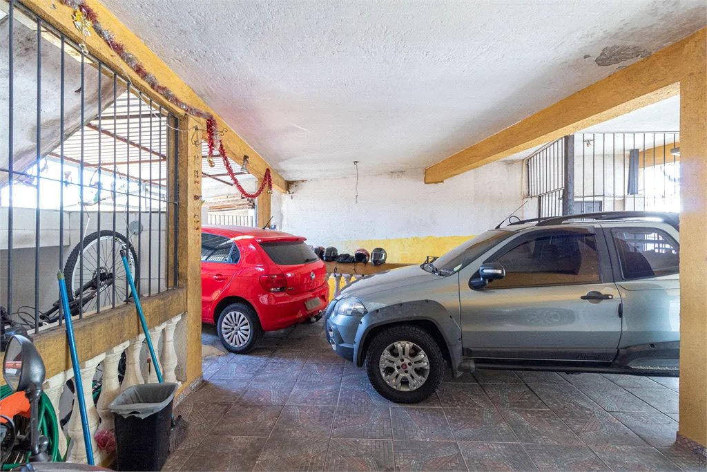 Casa à venda com 3 quartos, sendo 1 suíte, em Jardim Paris, São Paulo, SP