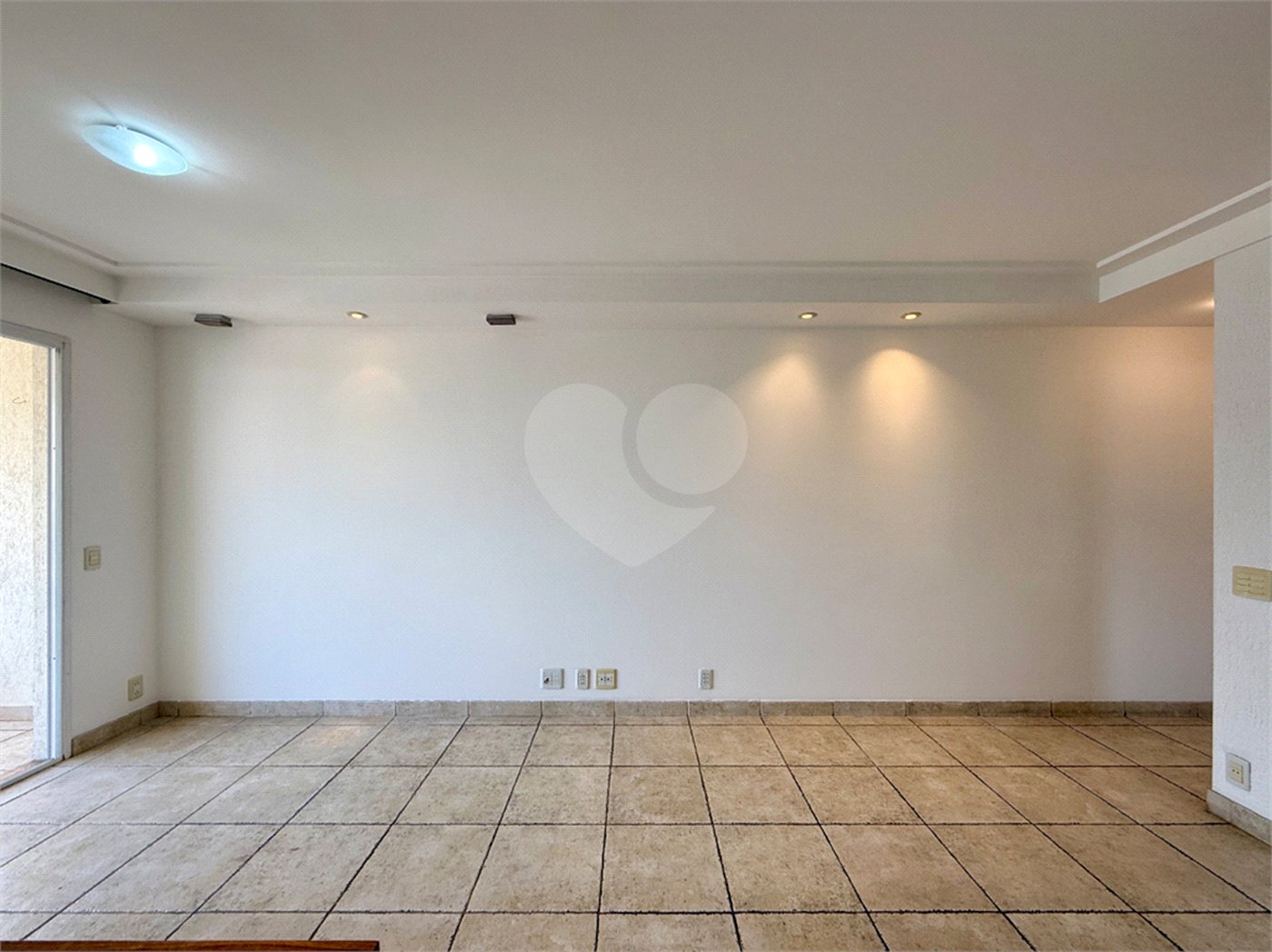 Apartamento à venda com 2 quartos, sendo 1 suíte, em Jardim Marajoara, São Paulo, SP