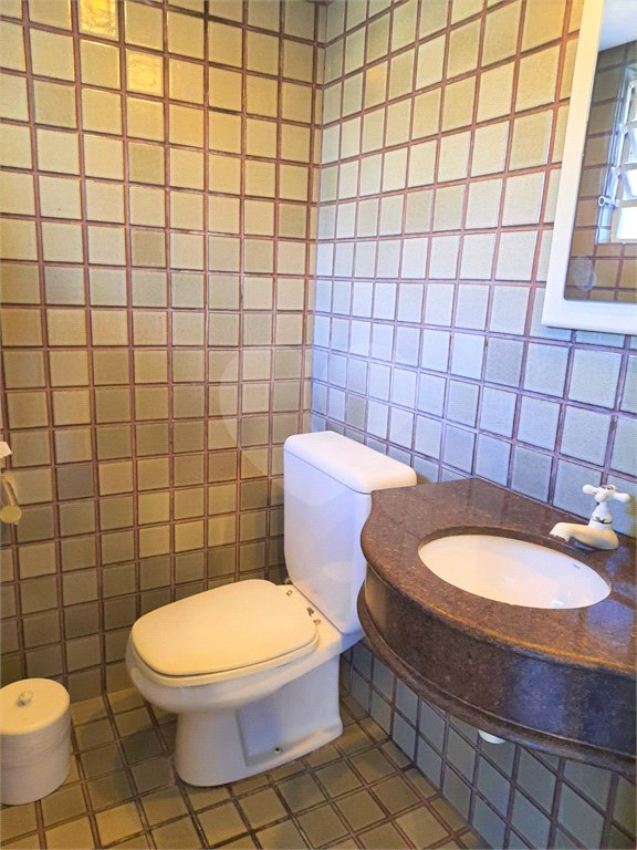 Sobrado à venda com 4 quartos, sendo 2 suítes, em Alto da Boa Vista, São Paulo, SP