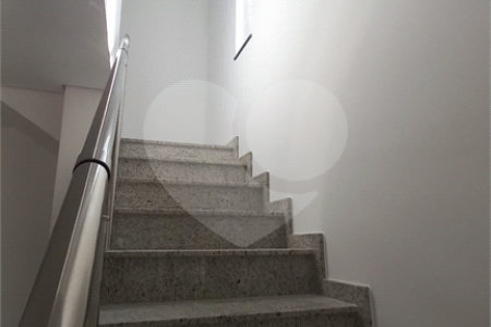 Casa para alugar com 3 quartos, sendo 1 suíte,  em Paraíso do Morumbi, São Paulo, SP