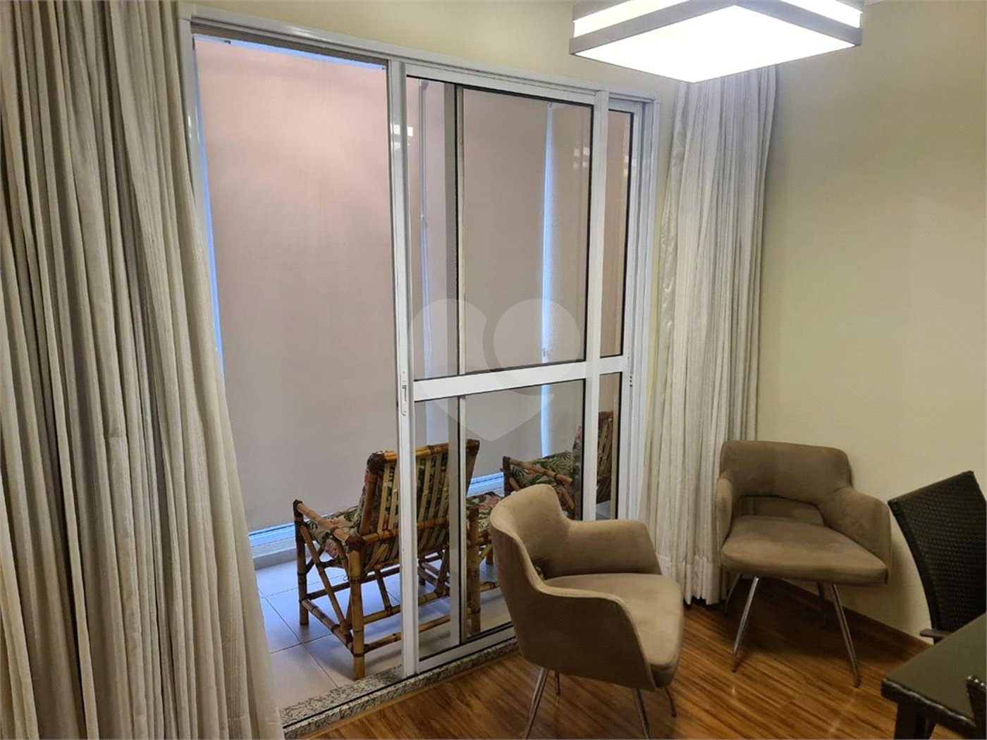 Apartamento à venda com 2 quartos, sendo 1 suíte, em Parque Reboucas, São Paulo, SP