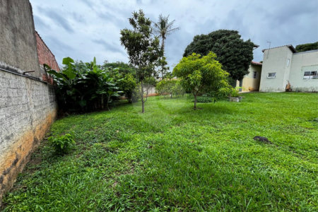 Casa à venda com 4 quartos, sendo 2 suítes, no condomínio Zuleika Jabour, Salto - SP