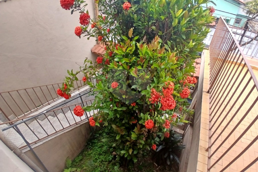 Sobrado à venda com 2 quartos em Vila Mazzei, São Paulo, SP