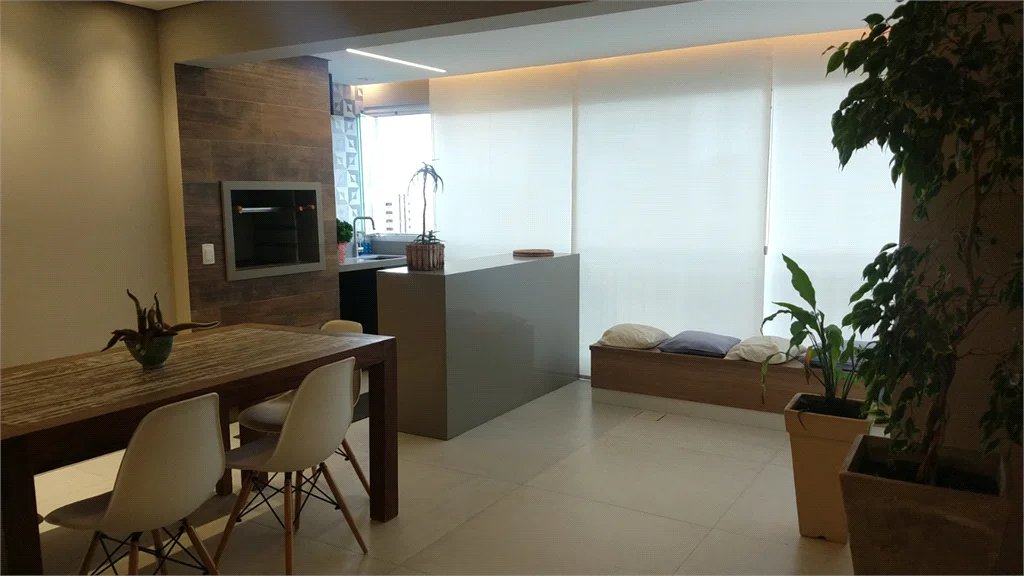 Apartamento à venda com 3 suítes em Jardim Caboré, São Paulo, SP